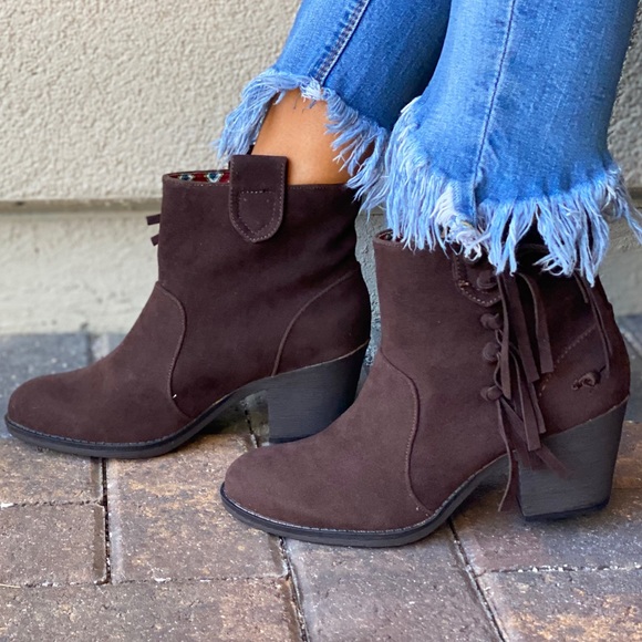 Texas Brown Side Fringe Western Chic Ankle Boots - Picture 7 of 12